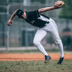 Lasso Performance Compression Socks - Over The Calf Sock -Professional Fitness Equipment Store LassoPerformanceCompressionSocks WhiteOverTheCalfSockDetails3